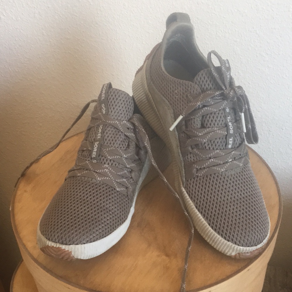 Womens Sorel Size 7 Out and About Sneakers